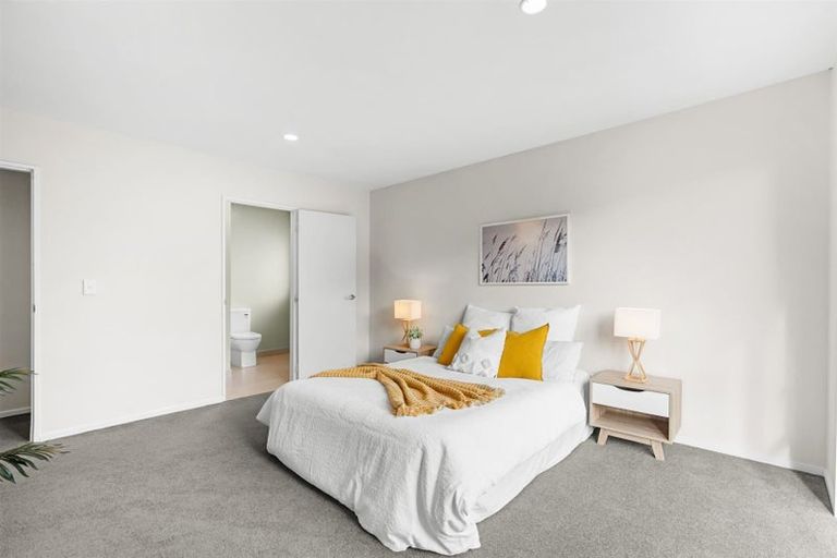 Photo of property in 32 Berkshire Drive, Avonhead, Christchurch, 8042