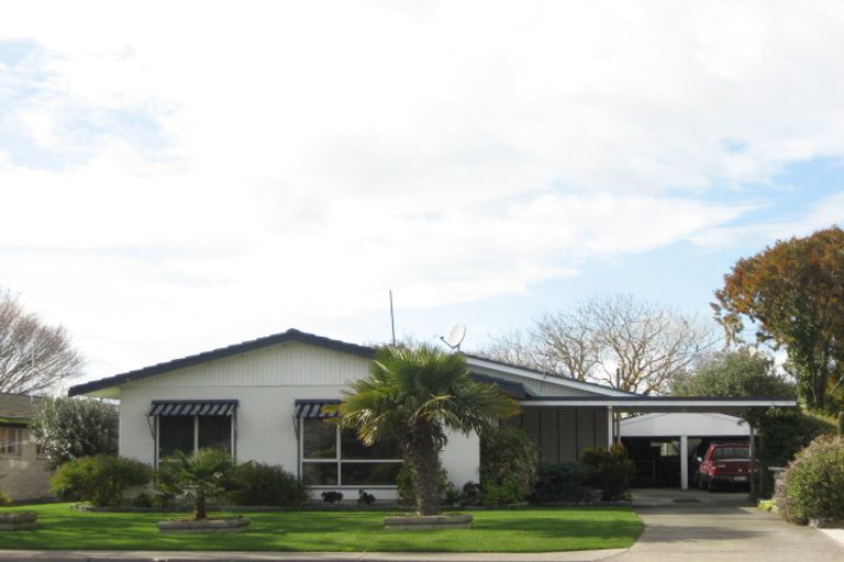 Photo of property in 114 Napier Road, Havelock North, 4130