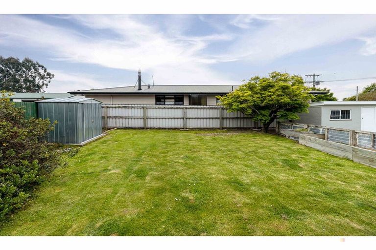 Photo of property in 22 Hughes Street, Waimate, 7924