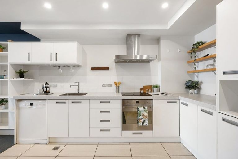 Photo of property in Monument Apartments, 3c/245 Wakefield Street, Te Aro, Wellington, 6011