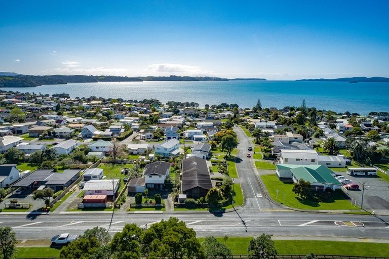Photo of property in 1a Kauri Crescent, Snells Beach, 0920