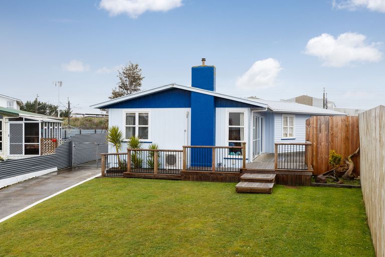 Photo of property in 41 Seaforth Avenue, Milson, Palmerston North, 4414