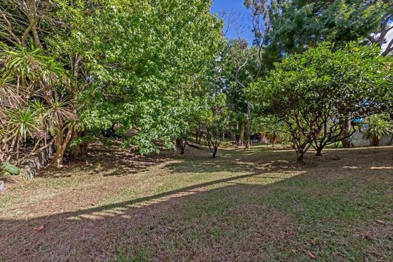 Photo of property in 40 Gledstane Road, Stanmore Bay, Whangaparaoa, 0932