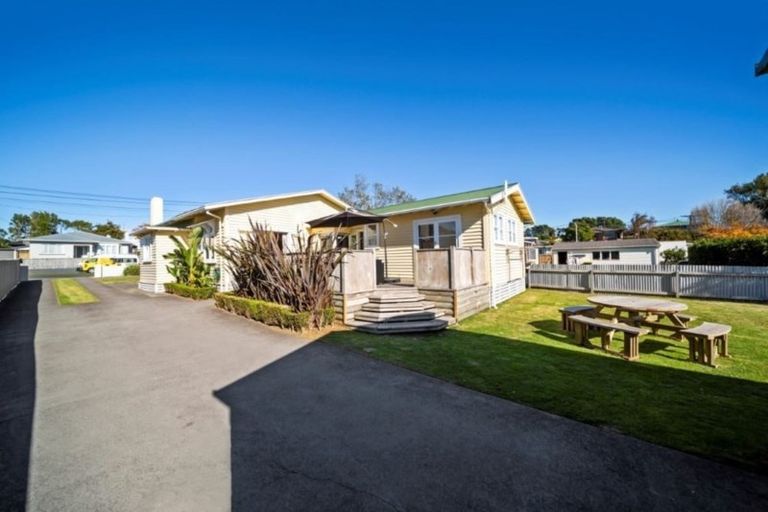 Photo of property in 10 Wicksteed Street, Vogeltown, New Plymouth, 4310