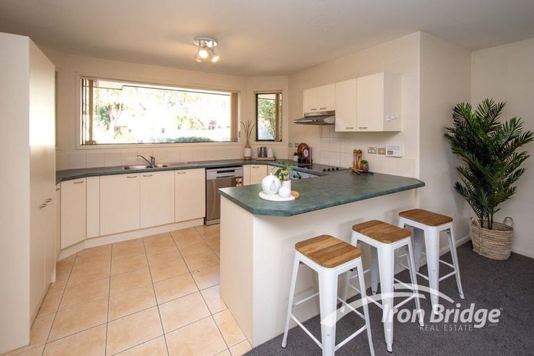 Photo of property in 18 Amoka Crescent, Parklands, Christchurch, 8083