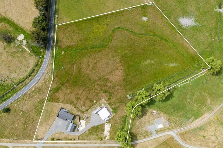 Photo of property in 1 Elm Place, Waipukurau, 4284