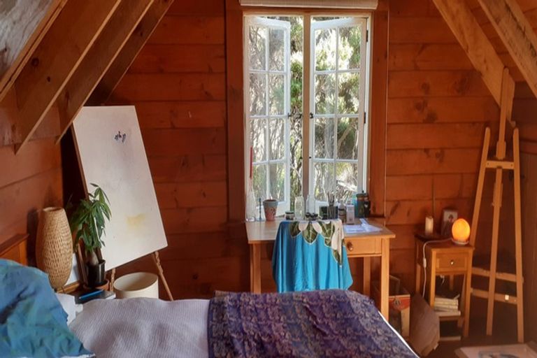 Photo of property in 122 Lone Kauri Road, Karekare, New Lynn, 0772