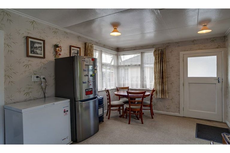 Photo of property in 17 Clifton Terrace, West End, Timaru, 7910