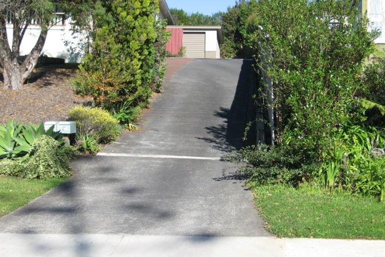 Photo of property in 28b Otanerua Road, Hatfields Beach, Orewa, 0931