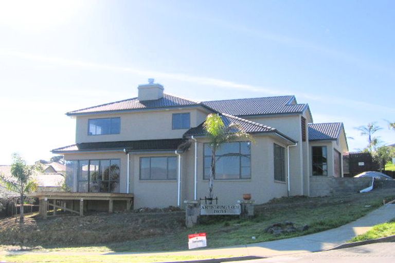 Photo of property in 2 Armstrong Farm Drive, East Tamaki Heights, Auckland, 2016