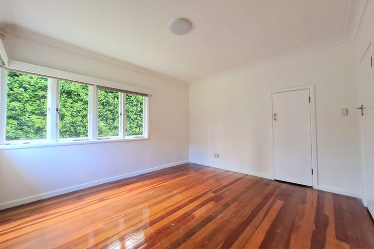 Photo of property in 33 Michaels Avenue, Ellerslie, Auckland, 1051