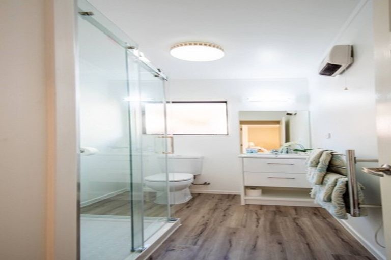 Photo of property in 36 Wairere Road, The Gardens, Auckland, 2105