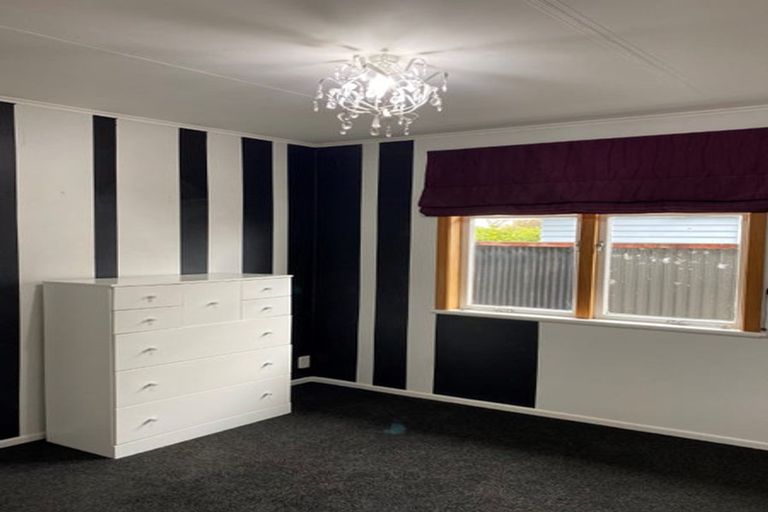 Photo of property in 22 Peters Avenue, Cloverlea, Palmerston North, 4412