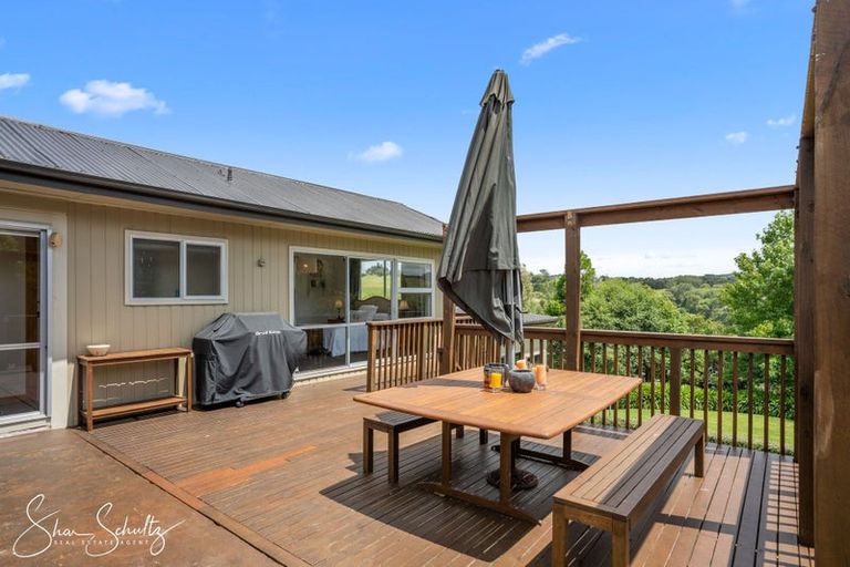 Photo of property in 21 View Street, Maungaturoto, 0520