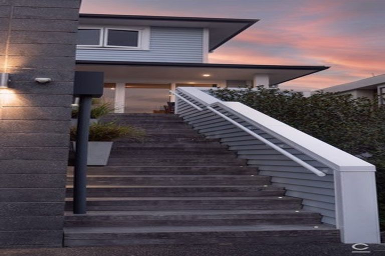 Photo of property in 152 Oceanview Road, Mount Maunganui, 3116