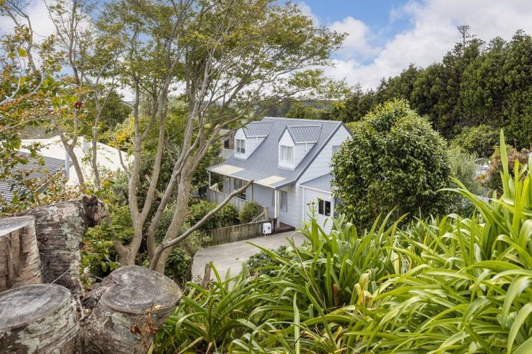 Photo of property in 79 Queens Road, Glen Avon, New Plymouth, 4312