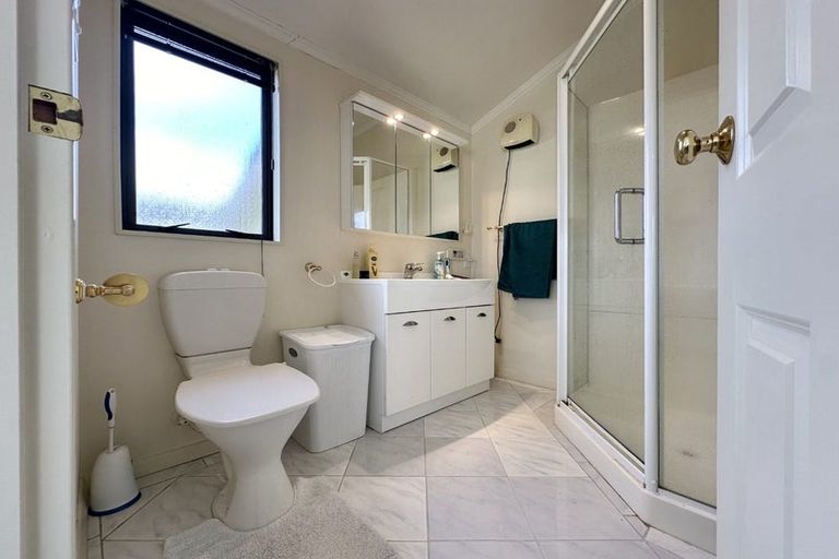 Photo of property in 5 Birkinshaw Grove, Riverstone Terraces, Upper Hutt, 5018