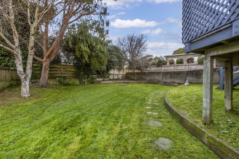 Photo of property in 60 Bell Street, Tawa, Wellington, 5028