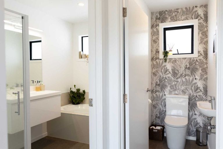 Photo of property in 2a Whitcombe Street, Lepperton, New Plymouth, 4373