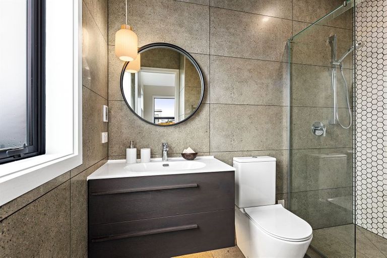 Photo of property in 39 Craigs Way, Hobsonville, Auckland, 0616