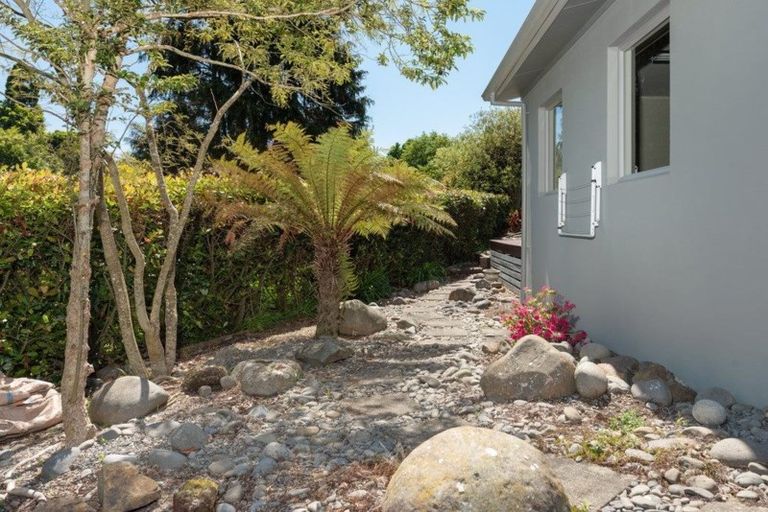 Photo of property in 17 Dowman Place, Te Puke, 3119