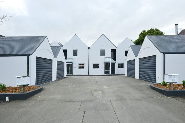 Photo of property in 1/241 Kilmore Street, Christchurch Central, Christchurch, 8011