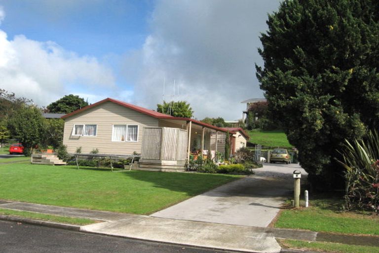 Photo of property in 8 Jordan Place, Tirau, 3410