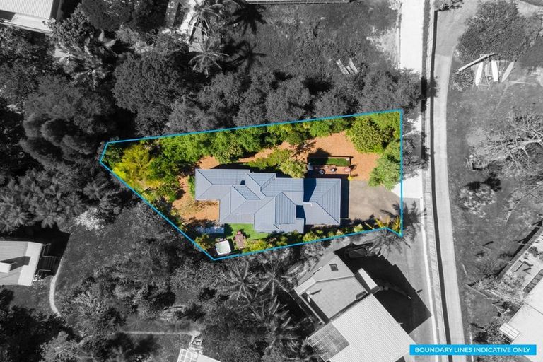 Photo of property in 34b Kiteroa Terrace, Rothesay Bay, Auckland, 0630