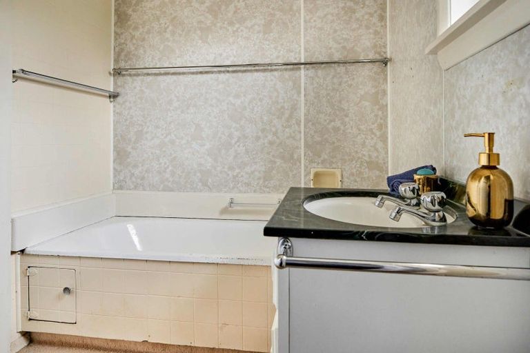 Photo of property in 185 Taita Drive, Avalon, Lower Hutt, 5011