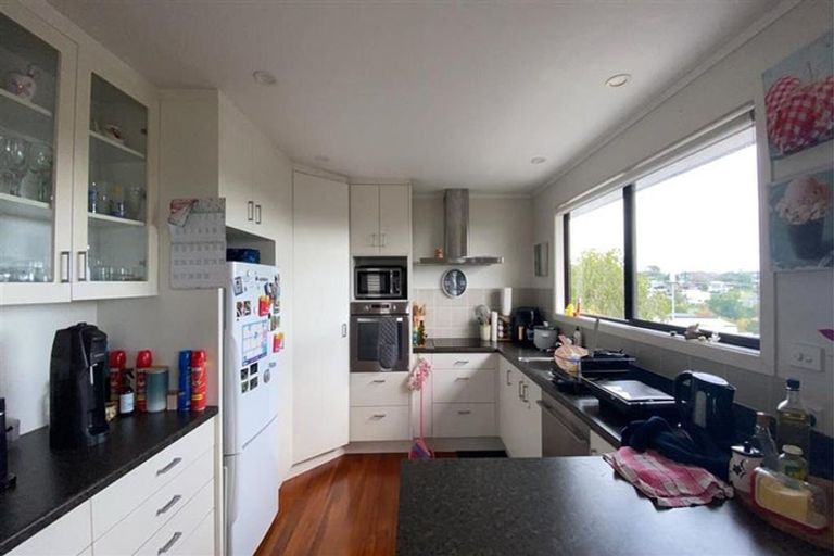 Photo of property in 859 Beach Road, Waiake, Auckland, 0630