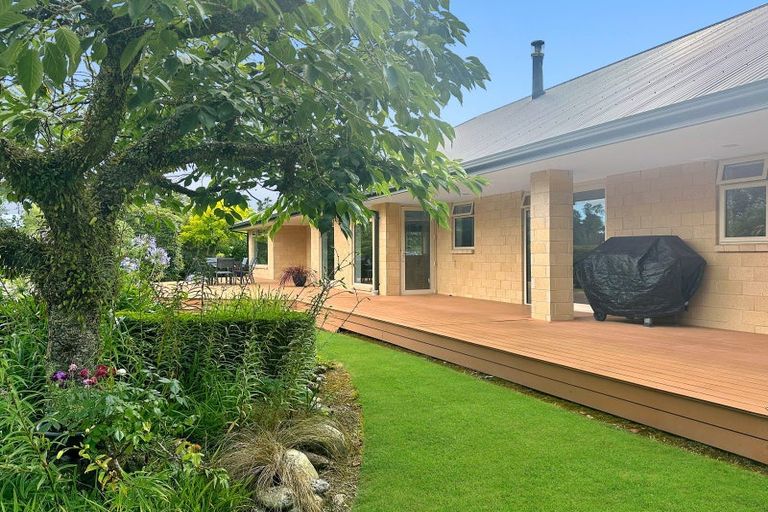 Photo of property in 22 Petersen Road, Harihari, 7884