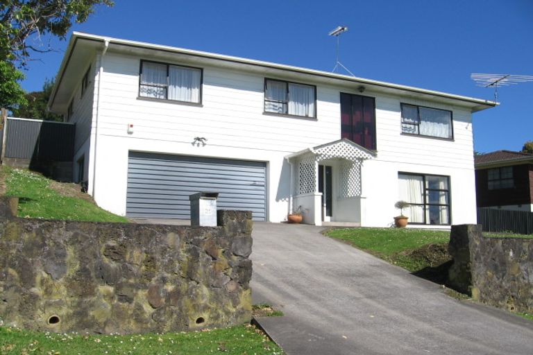 Photo of property in 25 Lendenfeld Drive, Papatoetoe, Auckland, 2025