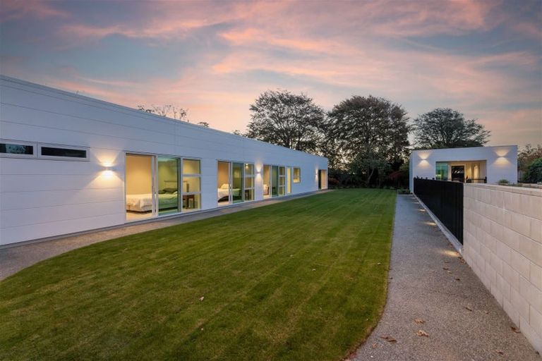 Photo of property in 78a Aorangi Road, Bryndwr, Christchurch, 8053