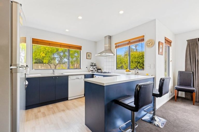 Photo of property in 137 Mcfaddens Road, St Albans, Christchurch, 8052