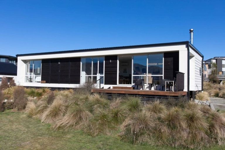 Photo of property in 39 D'archiac Drive, Lake Tekapo, 7999