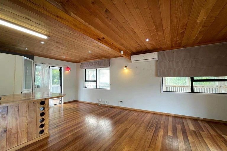 Photo of property in 11 Scarlock Avenue, Browns Bay, Auckland, 0630