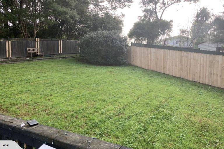 Photo of property in 24 Alidade Place, Massey, Auckland, 0614