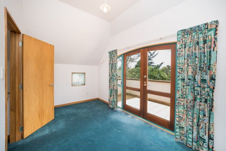 Photo of property in 3 Balcairn Place, Terrace End, Palmerston North, 4410
