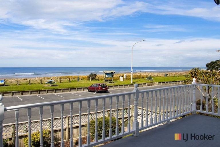 Photo of property in 32 The Terrace, Waihi Beach, 3611