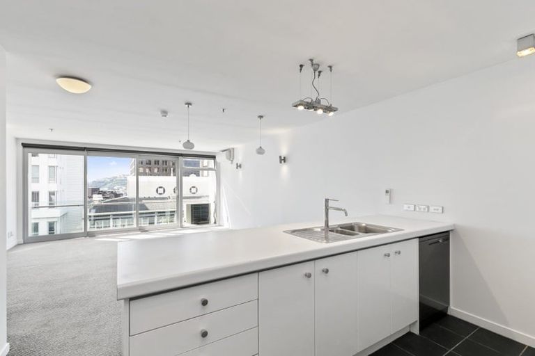 Photo of property in Montreaux Apartments, 10j/164 The Terrace, Wellington Central, Wellington, 6011