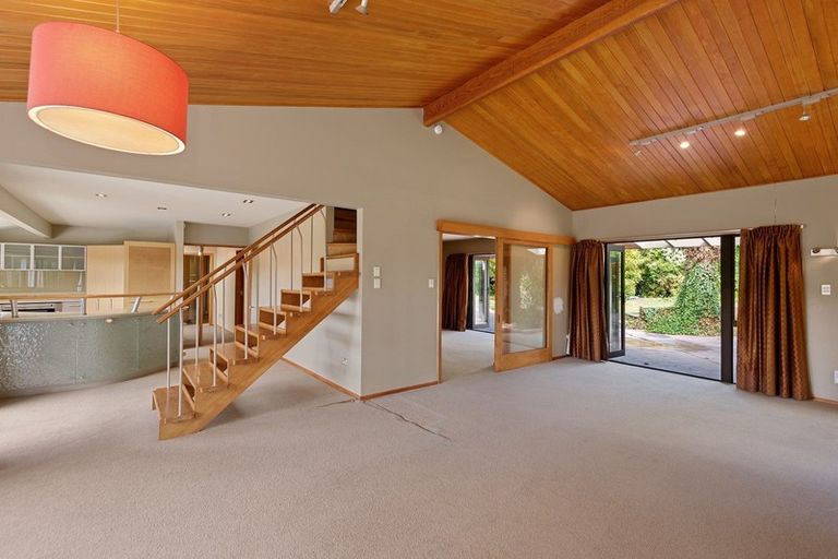 Photo of property in 121 Kennedys Bush Road, Halswell, Christchurch, 8025
