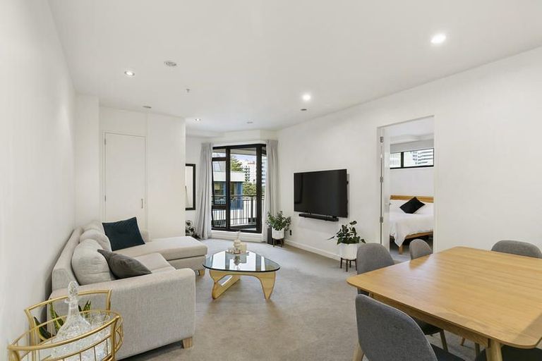 Photo of property in Kate Sheppard Apartments, 4k/42 Molesworth Street, Thorndon, Wellington, 6011