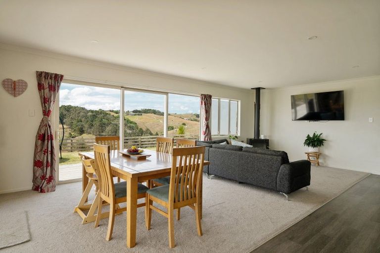 Photo of property in 331 Franklin Road, Paparoa, 0571