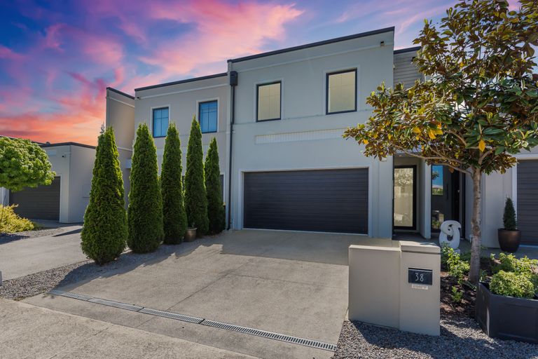 Photo of property in 38 Country Club Terrace, Northwood, Christchurch, 8051