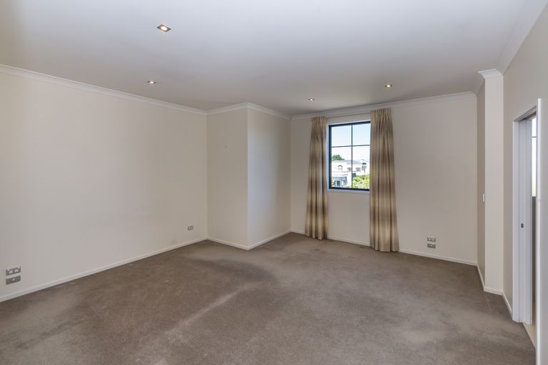 Photo of property in 38 Country Club Terrace, Northwood, Christchurch, 8051