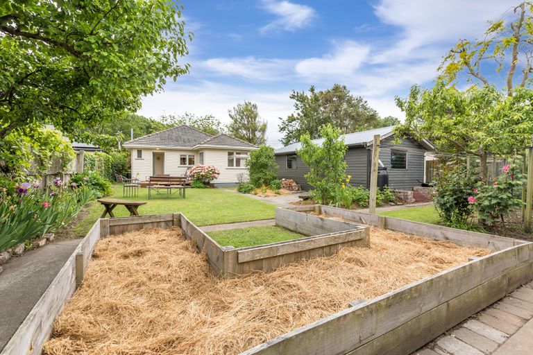 Photo of property in 116 Riverlaw Terrace, Saint Martins, Christchurch, 8022