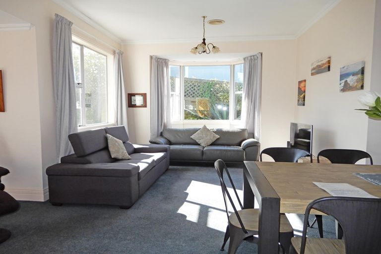 Photo of property in 28 Ure Street, South Hill, Oamaru, 9400