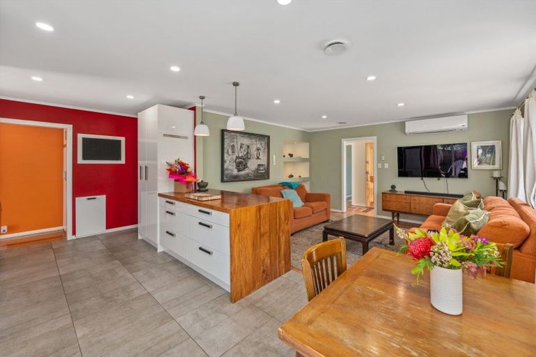 Photo of property in 10 Pitama Road, Awapuni, Palmerston North, 4412