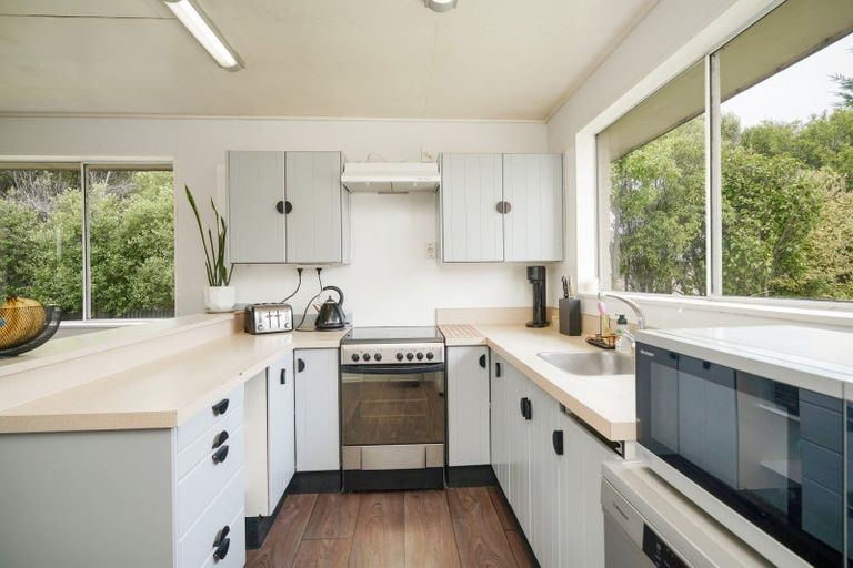 Photo of property in 225 Mcquarrie Street, Kingswell, Invercargill, 9812