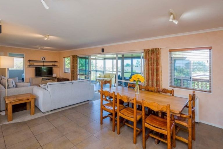 Photo of property in 3 Norna Grove, Waikawa Beach, Levin, 5573